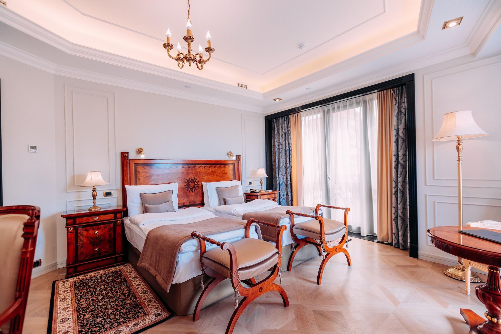 Hotel Golden Palace