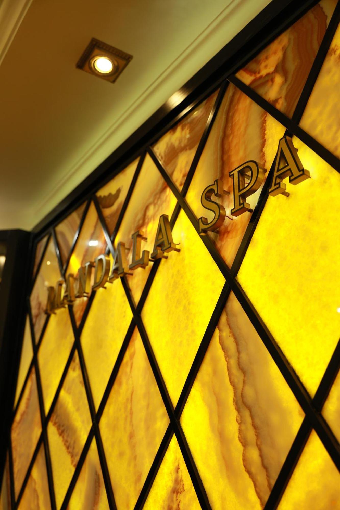 Golden Palace