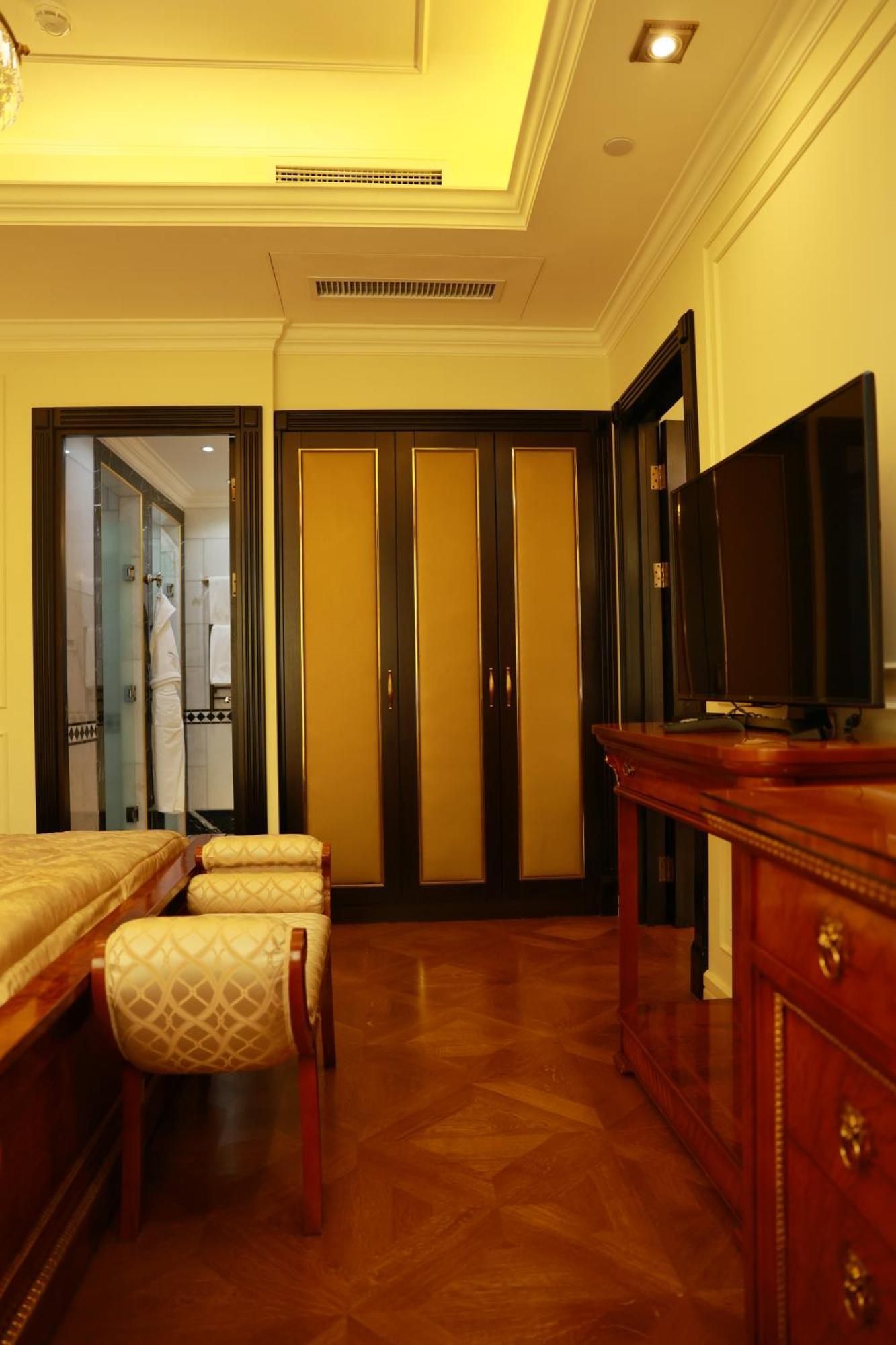 Golden Palace Hotel 5*