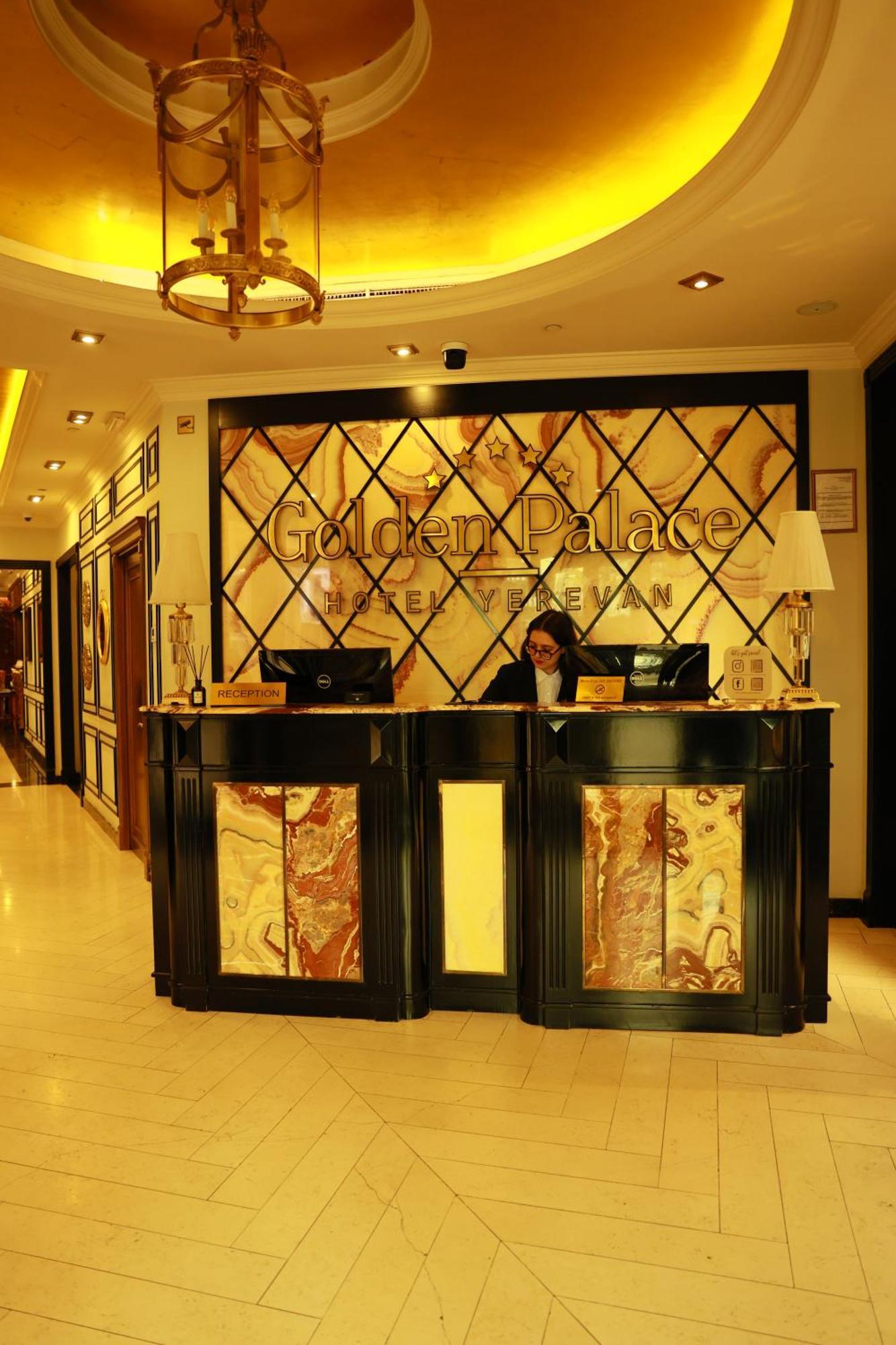 Hotel Golden Palace