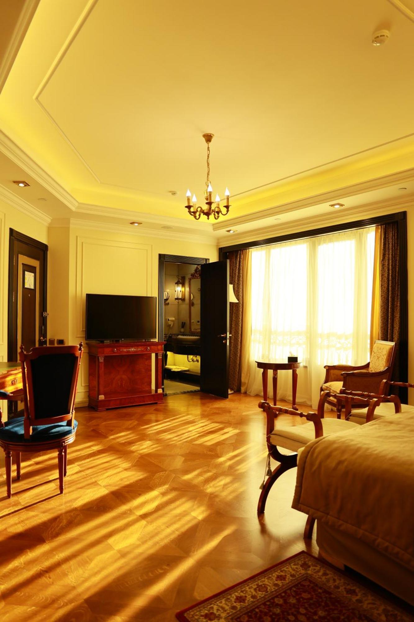 Golden Palace Hotel Ereván