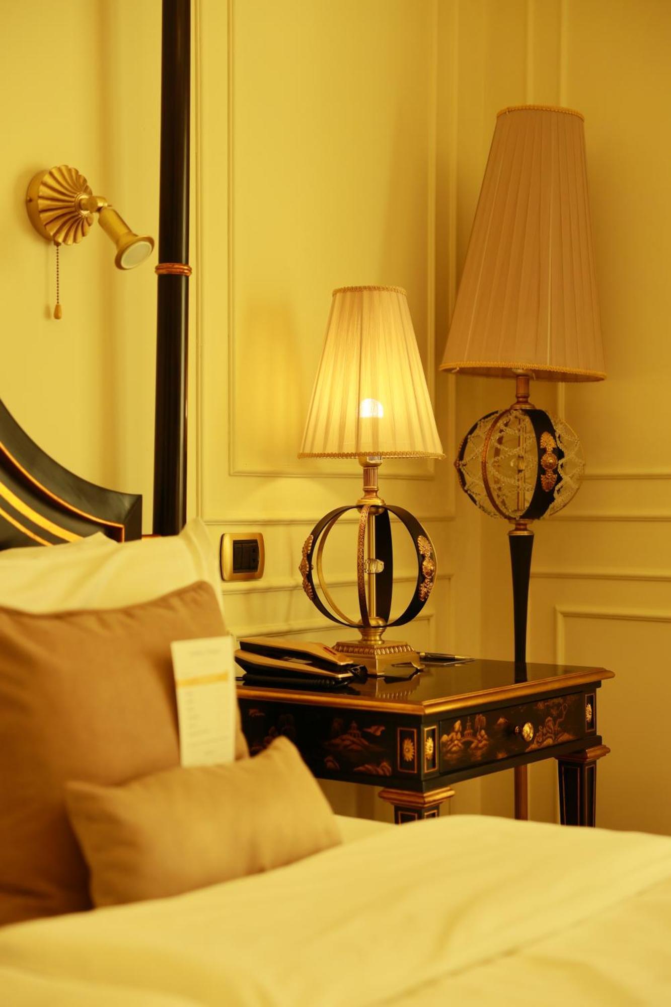 Golden Palace 5*